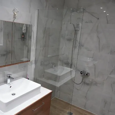 Downtown With Parking Larissa