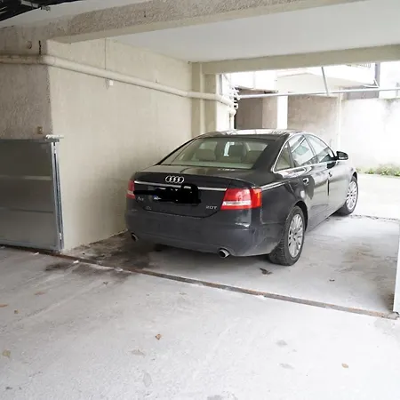 Downtown With Parking Apartment *