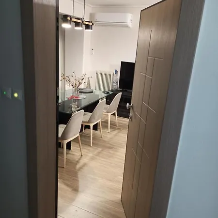 Downtown With Parking 公寓 拉里萨